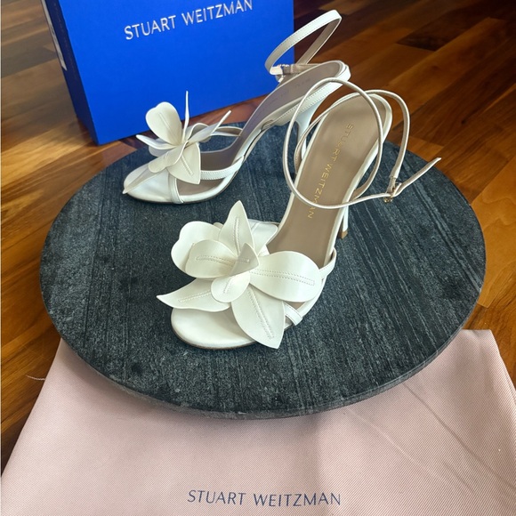 Stuart Weitzman
Paradise 100 Sandals, NEW - Picture 1 of 16